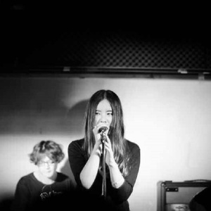 情侣做爱摸胸视频
