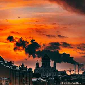 情侣做爱摸胸视频
