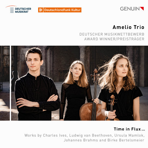 情侣做爱摸胸视频
